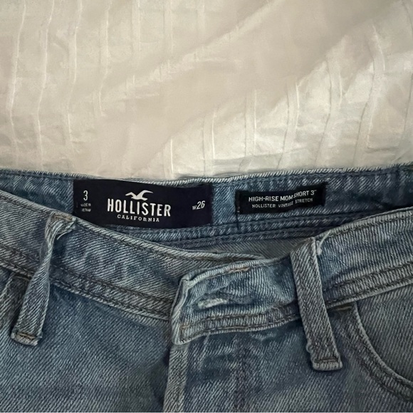 Hollister Denim Shorts - Picture 2 of 2